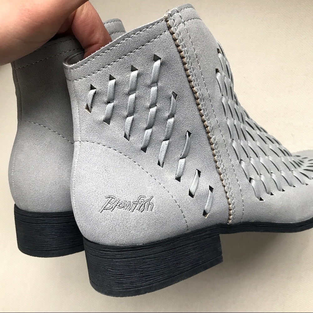 LAST ONE‼️S/9 Braided Grey Booties! 🐰 - Picture 3 of 7